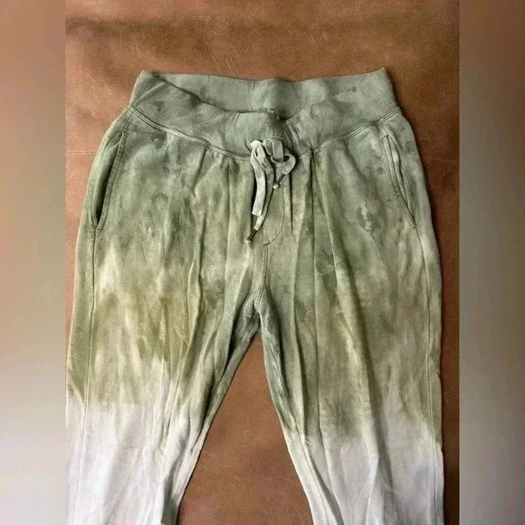 Young Fabulous and Broke Juliette Green Ombré Tie Dye Joggers Size Medium - Picture 2 of 12